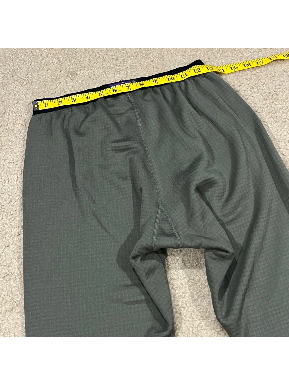 Vintage Patagonia R1 Waffle Fleece Green Bottoms Size Medium (flawed)